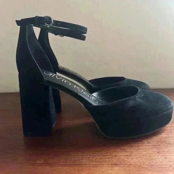 Calvin Klein Womens Sabin 2 Suede Platform Heels Leather Black Size 9.5 New - Picture 1 of 11